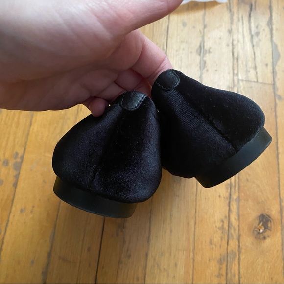 NWOT Esporre Velvet Chain Detail Ballet Flats - Picture 6 of 7